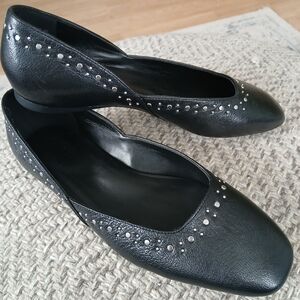 Black Loafer Flats To Wear Qith Cropped Jeans Naturalizer 7.5